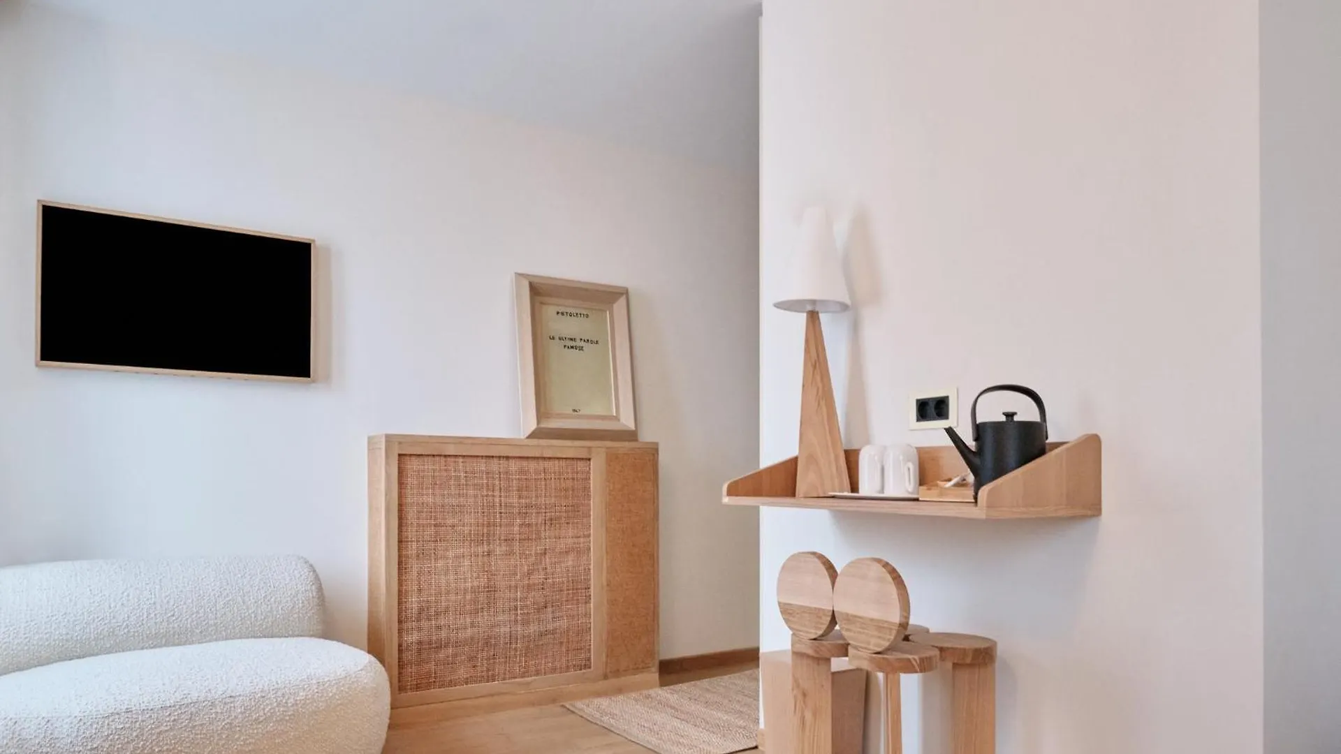 Elysee Montmartre Hotel Париж 4*,  Франция