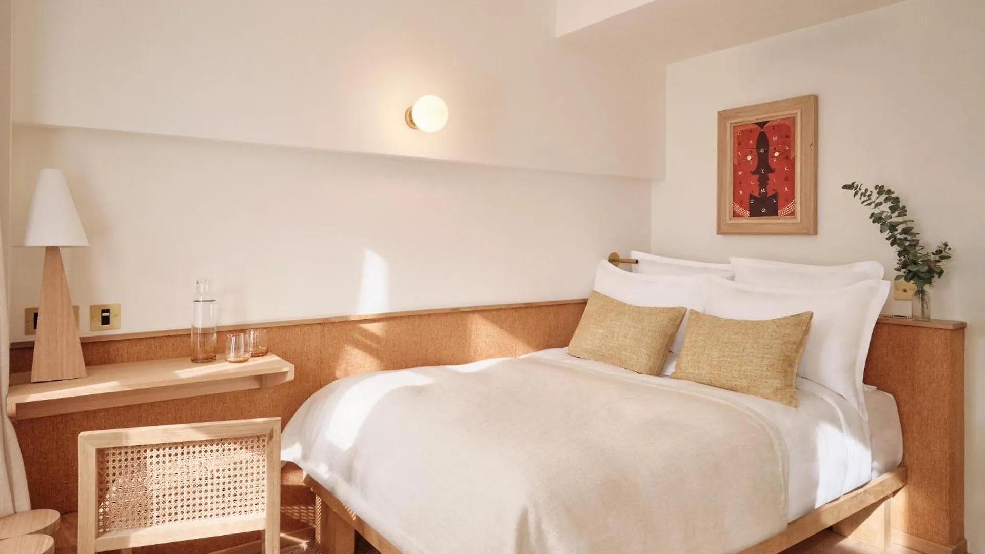 Elysee Montmartre Hotel Paris