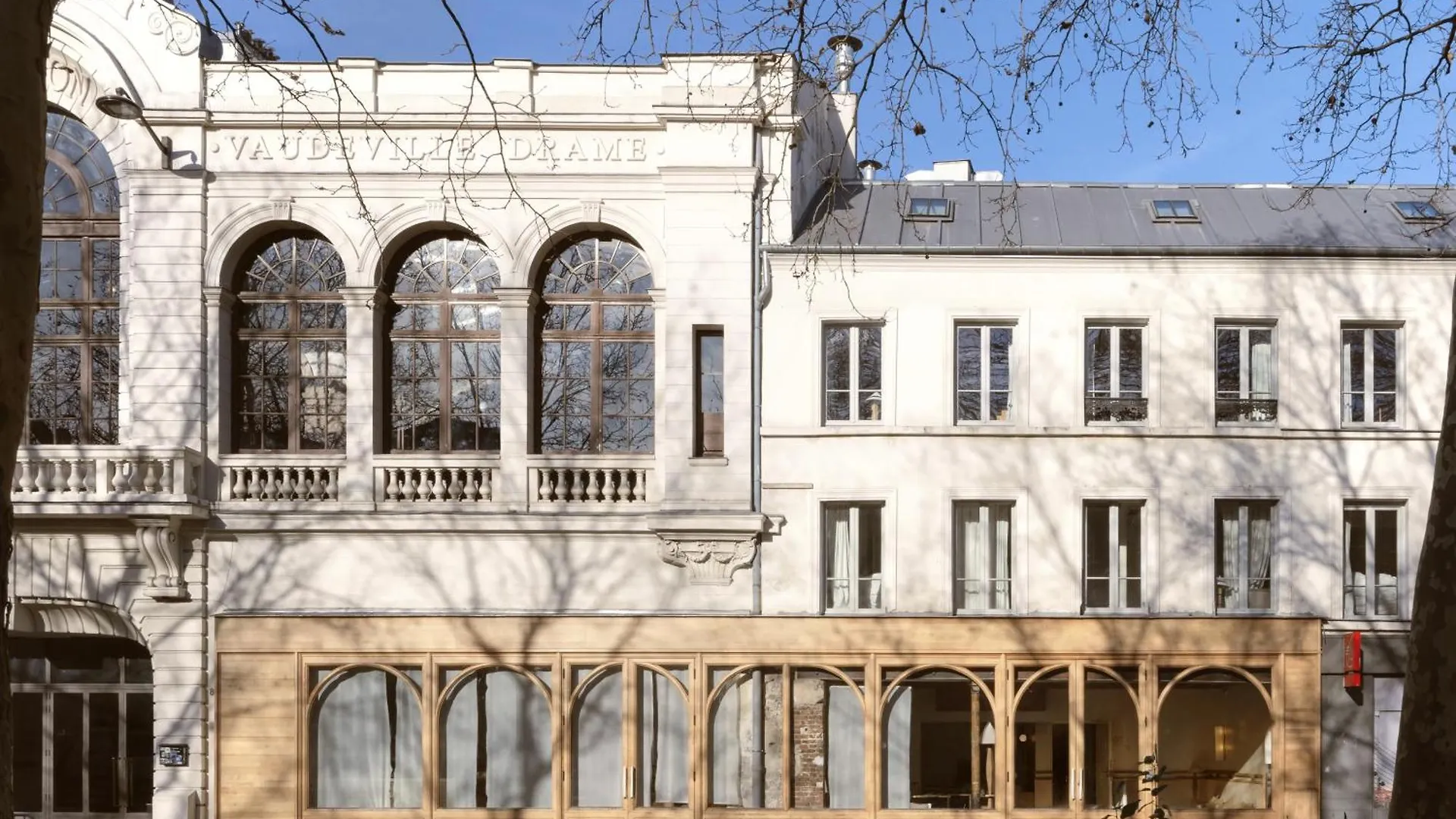 Elysee Montmartre Hotel contacts