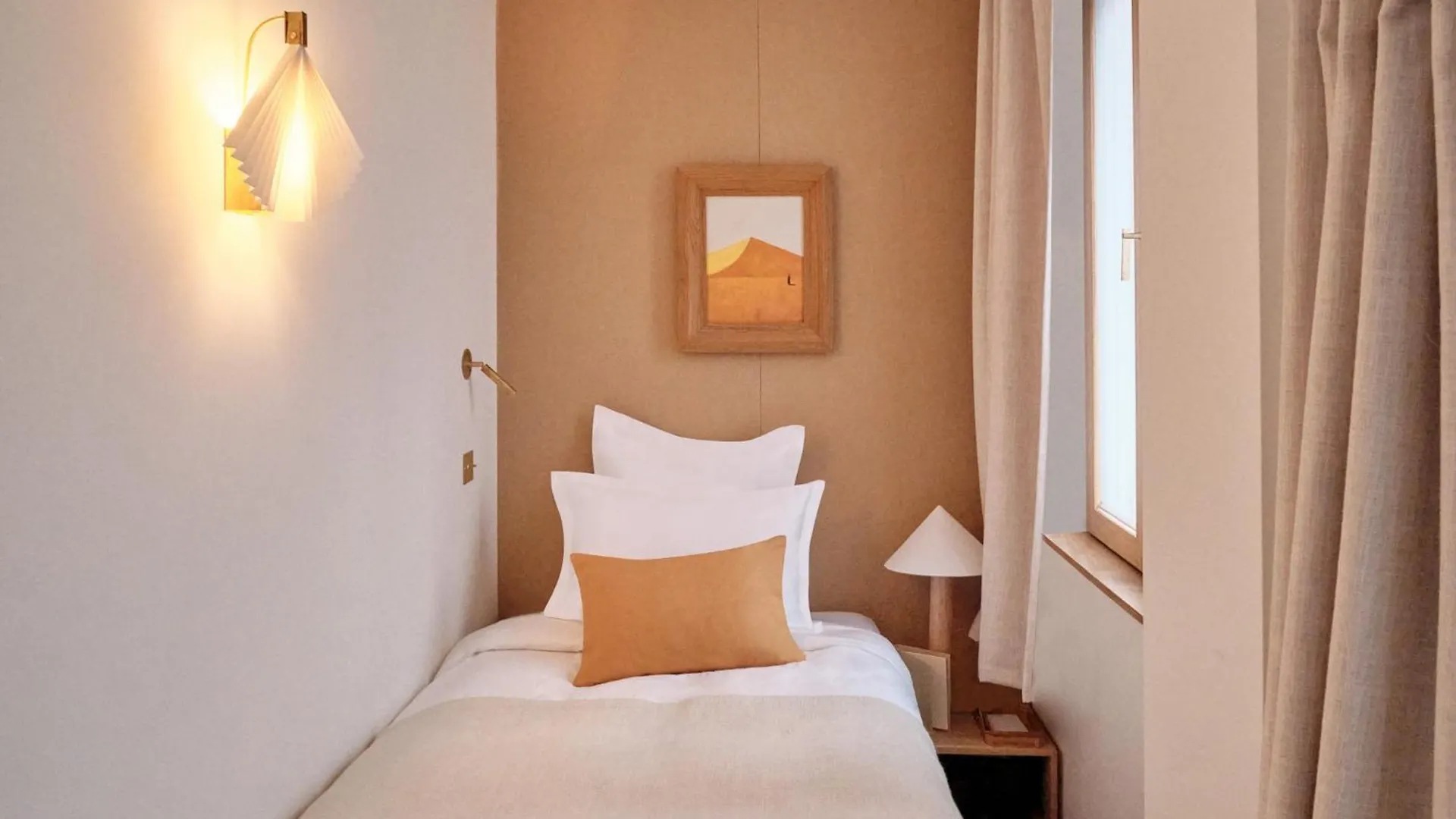 Elysee Montmartre Hotel Paris