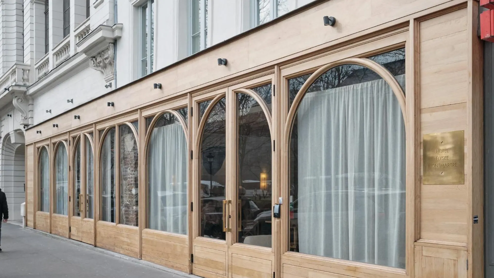 Elysee Montmartre Hotel Paris